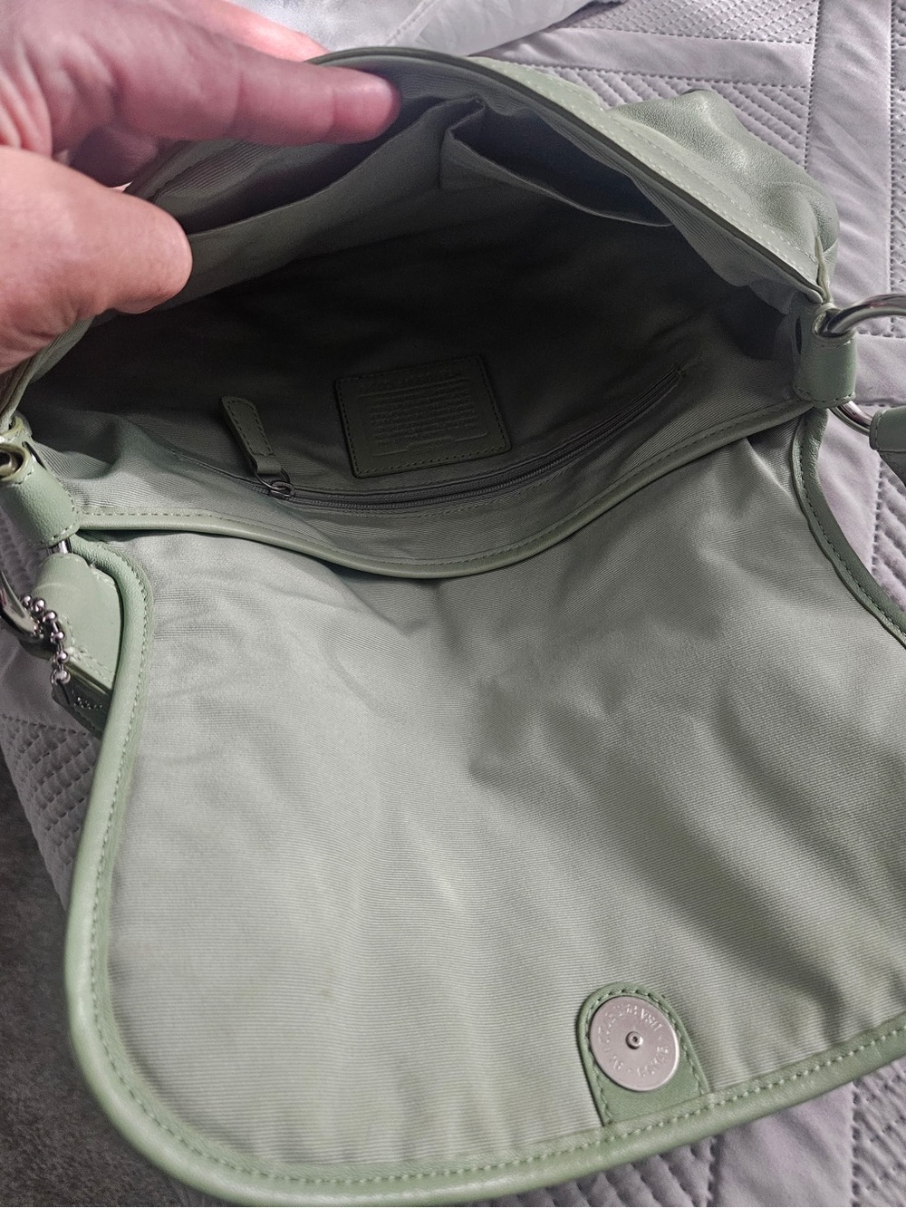 Coach pastel green soho shoulder bag - Picture 2 of 4